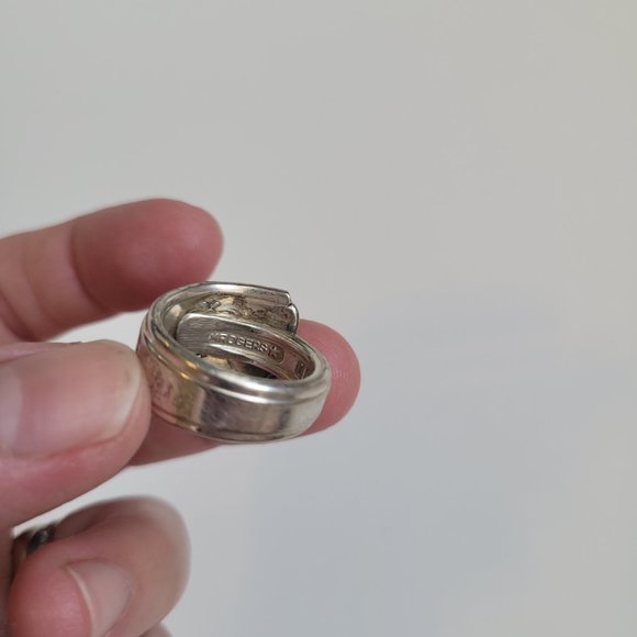 Rogers Vintage Repousse Floral Wrap Silver Spoon Ring Sz 6 - Picture 8 of 12